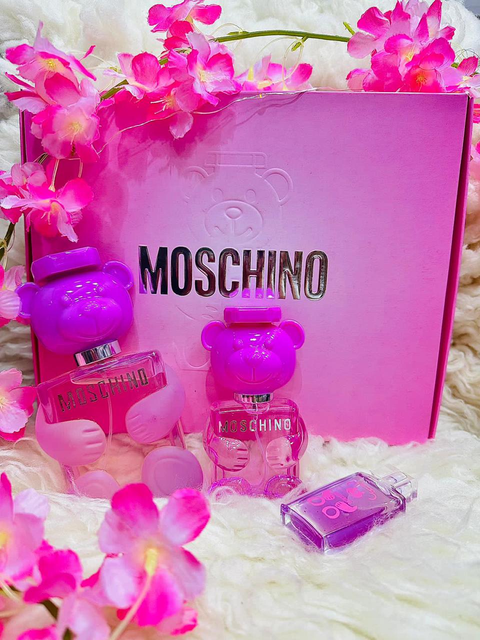 Moschino trio discount